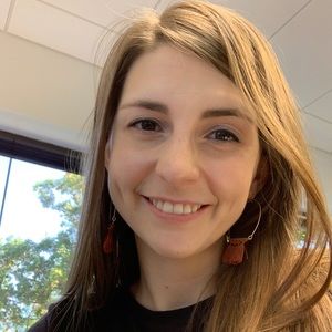 Meet your Posher, Alaina